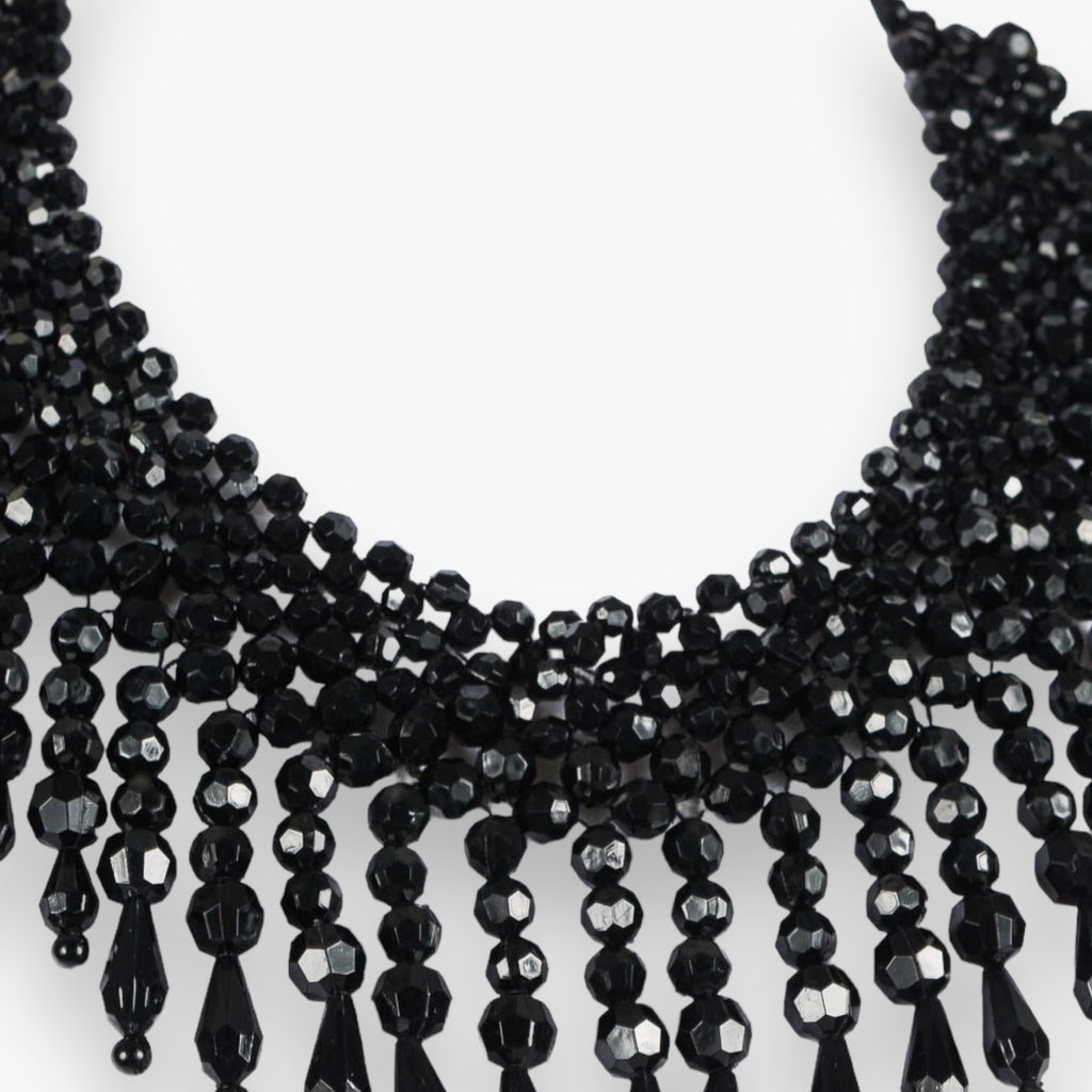 zwarte-dames-ketting-met-strass-franjes-van-glas-van-twinset-milano-she-stories-gwen