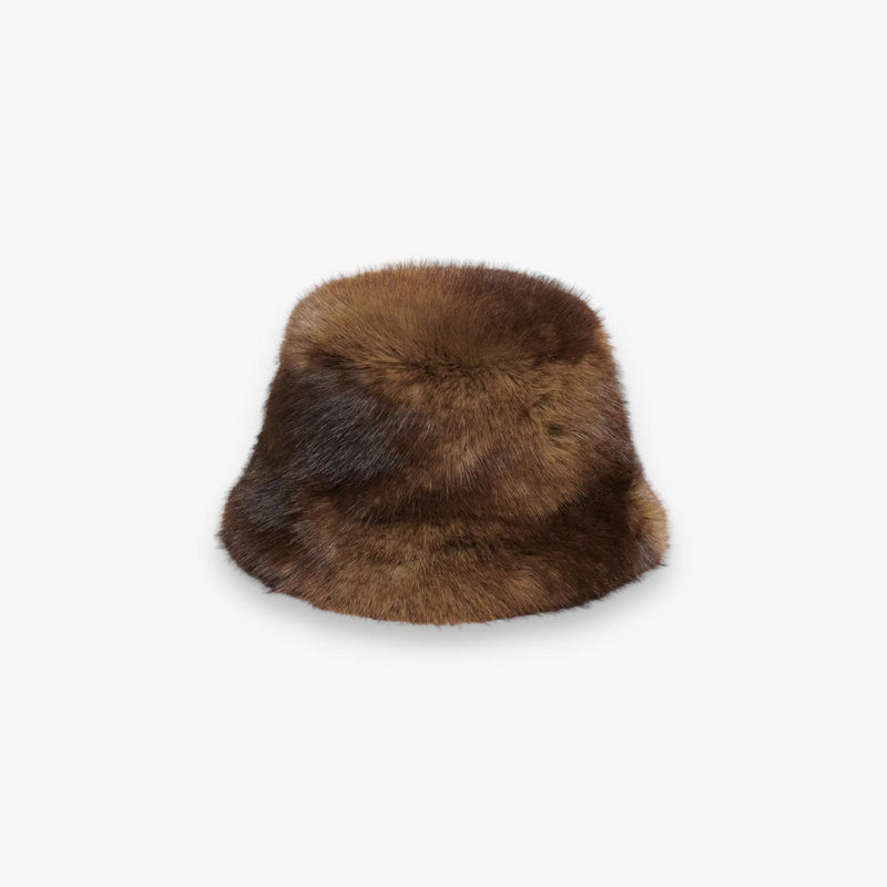 mink-dames-bucket-hat-van-gerecycled-polyester-gilly-van-apparis-she-stories-gwen