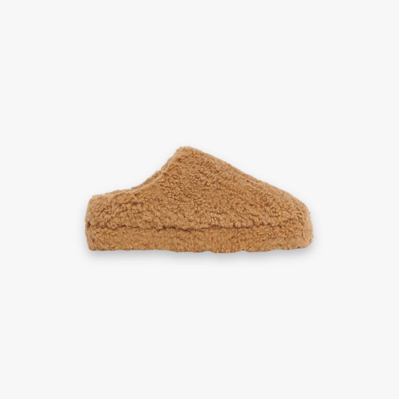 hazelnut-dames-pantoffels-van-boucle-misha-van-apparis-she-storeis-gwen