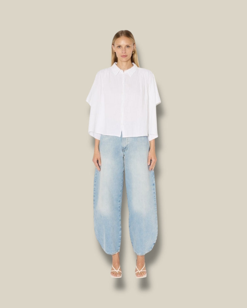 wit-dames-oversized-blouse-met-plooien-kraag-cristifly-van-berenice-she-stories-gwen