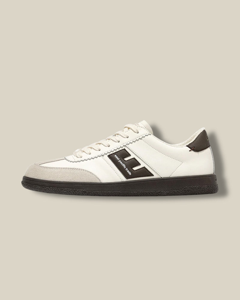 off-white-dames-sneakers-van-suede-leer-santos-van-east-pacific-trade-she-stories-gwen