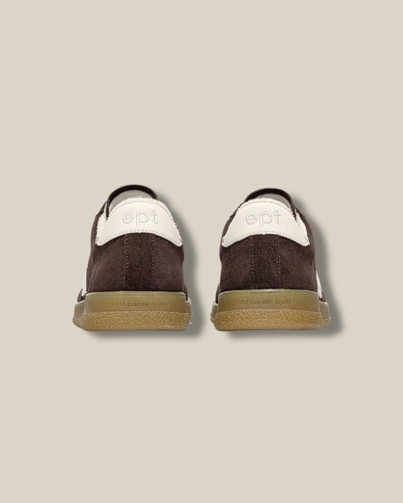 bruine-dames-sneakers-van-suede-leer-santos-van-east-pacific-trade-she-stories-gwen