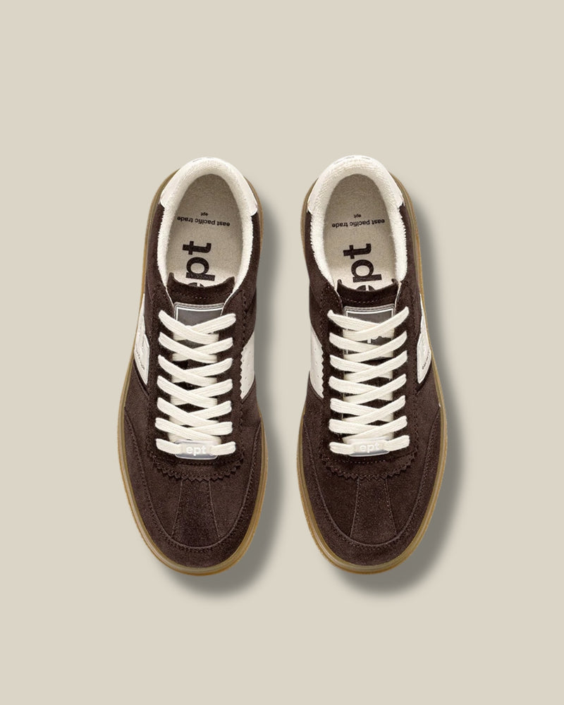 bruine-dames-sneakers-van-suede-leer-santos-van-east-pacific-trade-she-stories-gwen