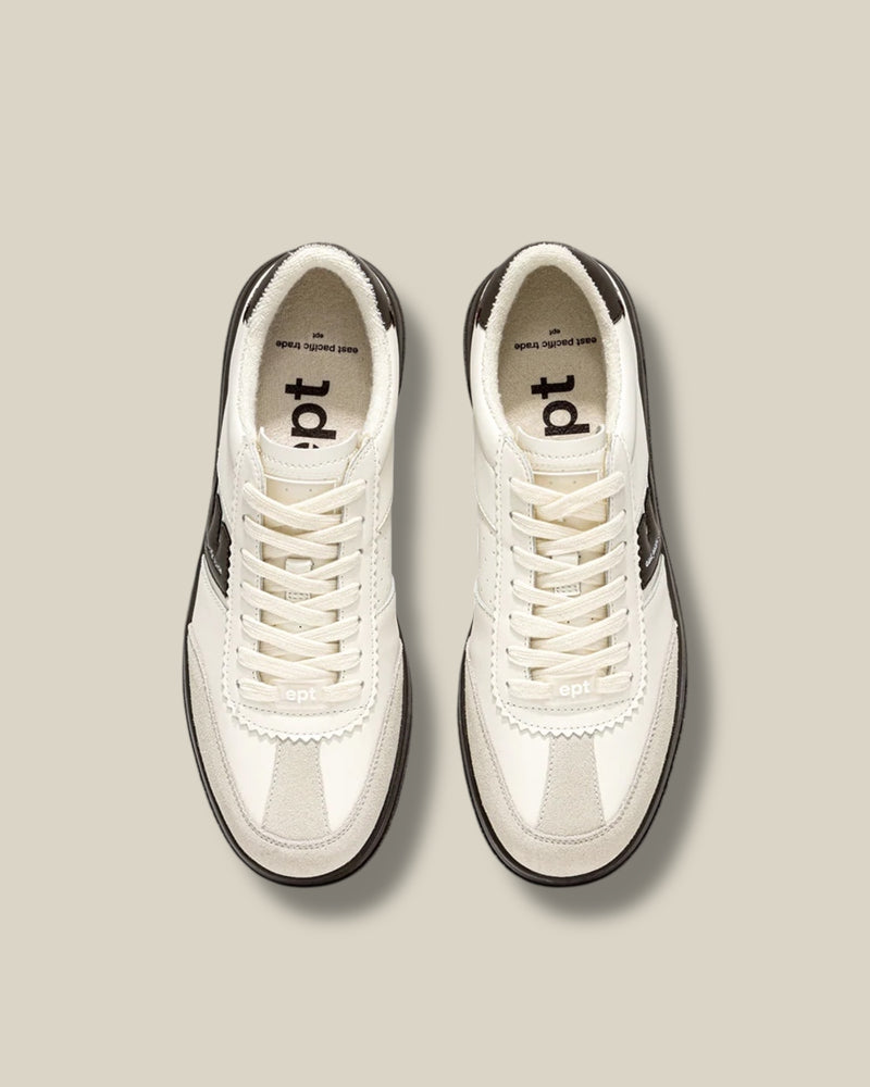 off-white-dames-sneakers-van-suede-leer-santos-van-east-pacific-trade-she-stories-gwen
