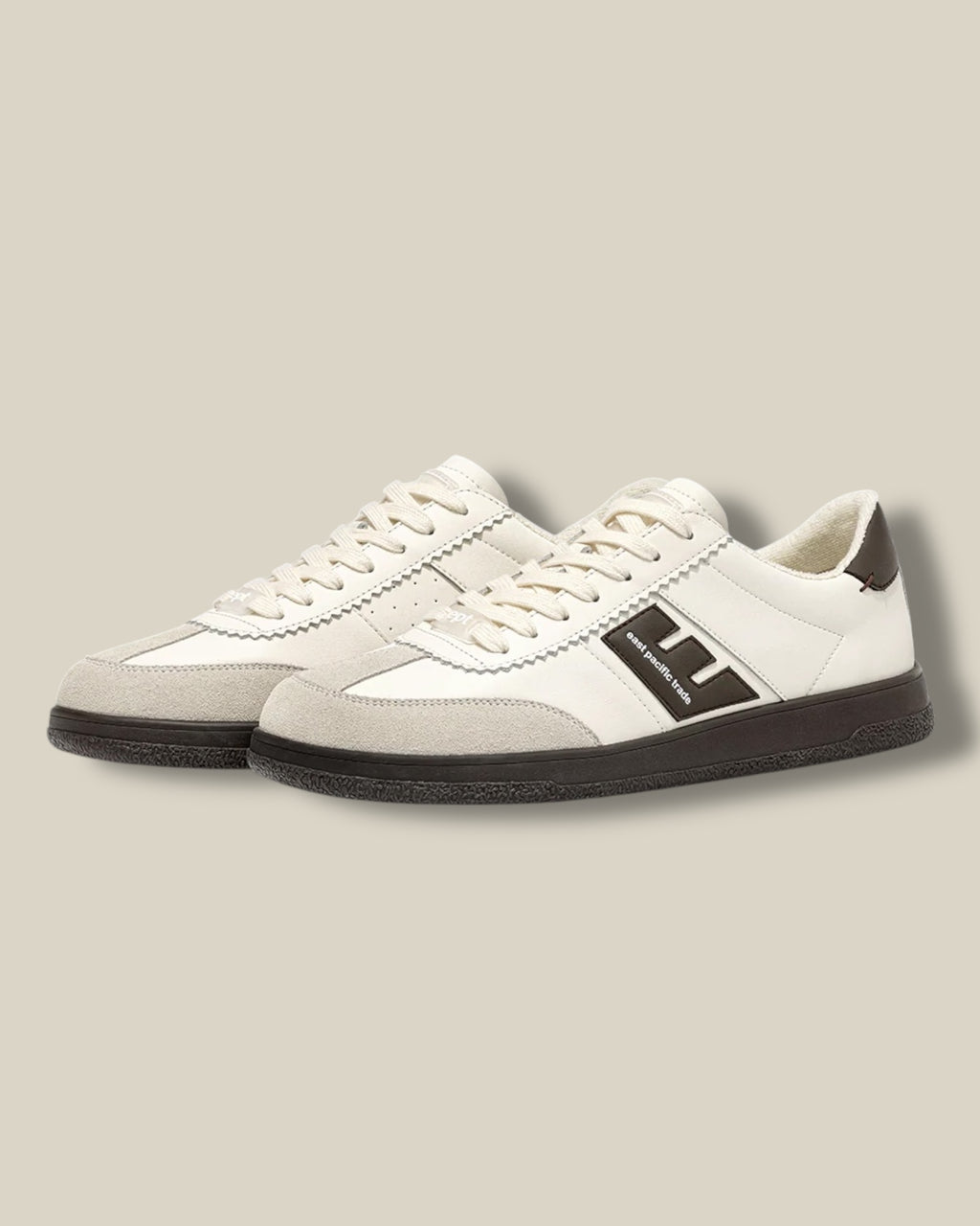 off-white-dames-sneakers-van-suede-leer-santos-van-east-pacific-trade-she-stories-gwen