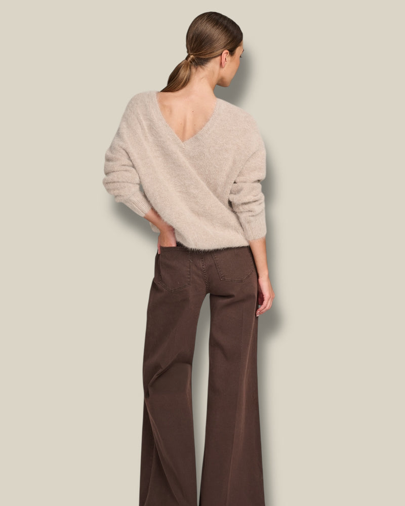 chocolat-dames-jeans-met-wijde-flare-pijpen-enrica-van-march23-she-stories-gwen