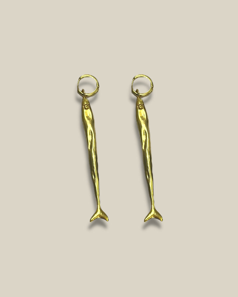 gouden-vergulde-dames-oorbellen-vis-i-am-jai-she-stories-gwen
