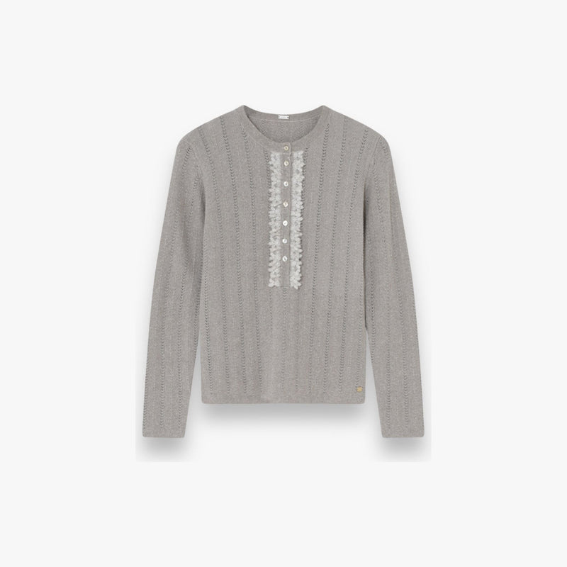 ivory-gebreid-dames-t-shirt-met-ronde-hals-lange-mouwen-kanten-detail-aja-van-gustav-she-stories-gwen