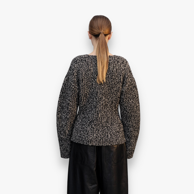 salt-and-peber-dames-knit-jacket-met-v-hals-lange-mouwen-sabina-van-herskind-she-stories-gwen