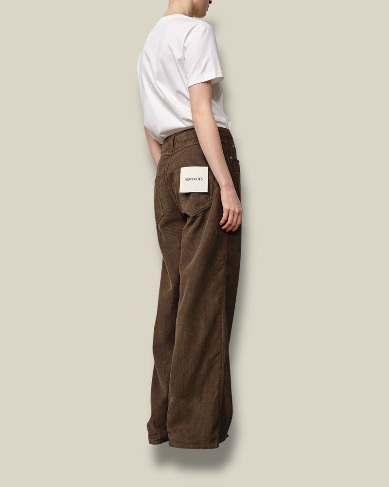 dark-olive-dames-pantalon-corduroy-5-pocket-kat-van-herskind-she-stories-gwen