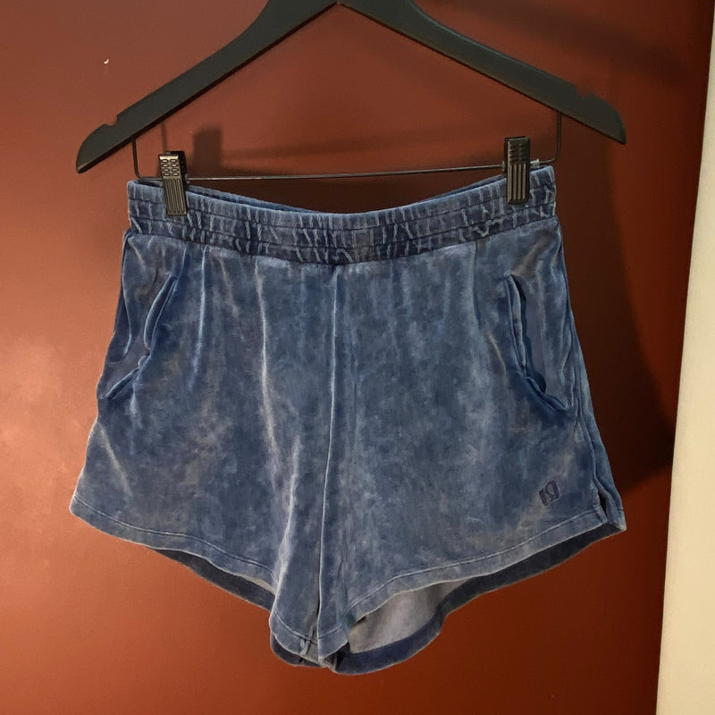 indigo-dames-shorts-met-elastische-taille-trekkoord-zijzakken-van-velour-stof-barbolla-van-love-sundaily-she-stories-gwen