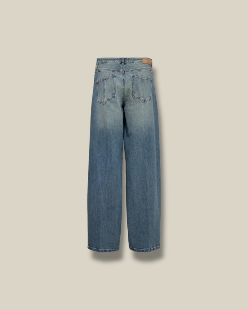 mid-blue-dames-jeans-met-string-trekkoord-wijde-fit-zakken-milo-van-mos-mosh-she-stories-gwen