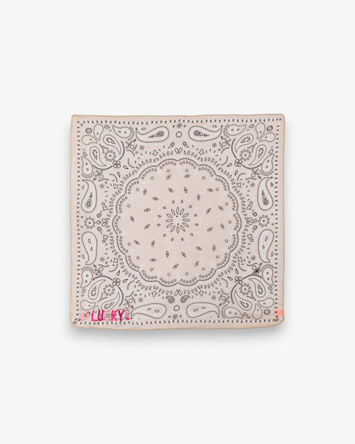 sable-dames-printed-bandana-van-modal-van-ma-petite-capsule-she-stories-gwen