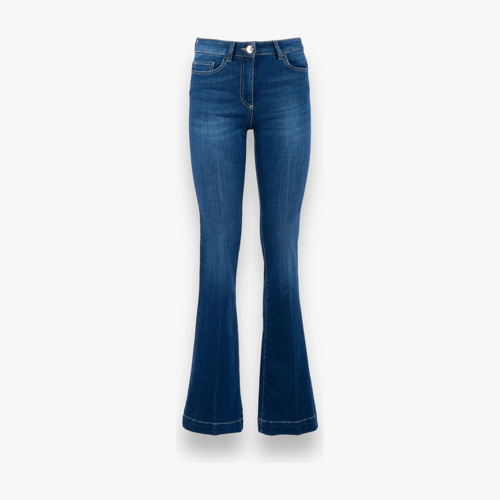 donker-blauwe-dames-denim-jeans-5-pocket-uitlopende-pijpen-sentinel-van-nenette-she-stories-gwen