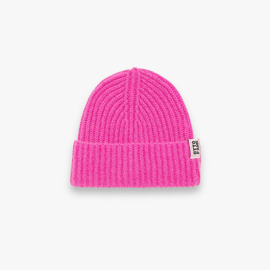 roze-dames-beanie-muts-met-rib-revers-logo-van-mohairmix-van-ottodame-she-stories-gwen