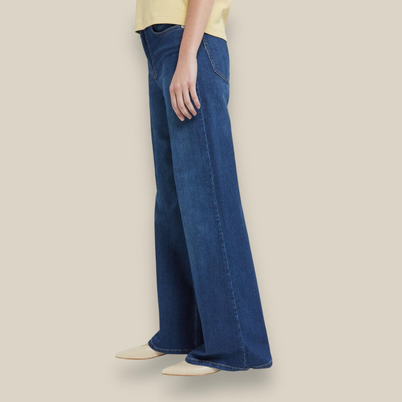 denim-blue-dames-palazzo-jeans-met-flare-pijpen-hoge-taille-van-ottodame-she-stories-gwen