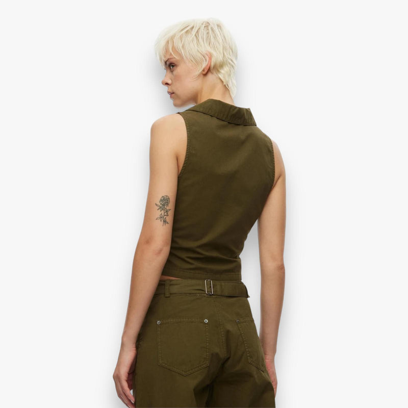 dark-olive-dames-gilet-met-kraag-v-hals-mouwloos-knoopsluiting-pete-van-oval-square-she-stories-gwen