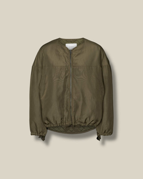 army-green-dames-arched-jacket-cropped-ronde-hals-glod-van-rabens-saloner-she-stories-gwen