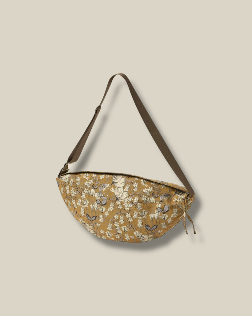 bloemenprint-dames-printed-cross-body-bag-mona-van-rabens-saloner-she-stories-gwen