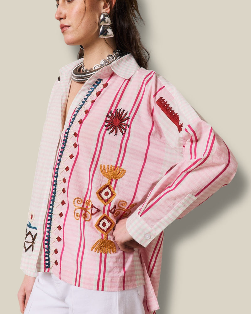 rose-dames-geborduurd-blouse-met-kraag-lange-mouwen-frida-van-stella-forest-she-stories-gwen