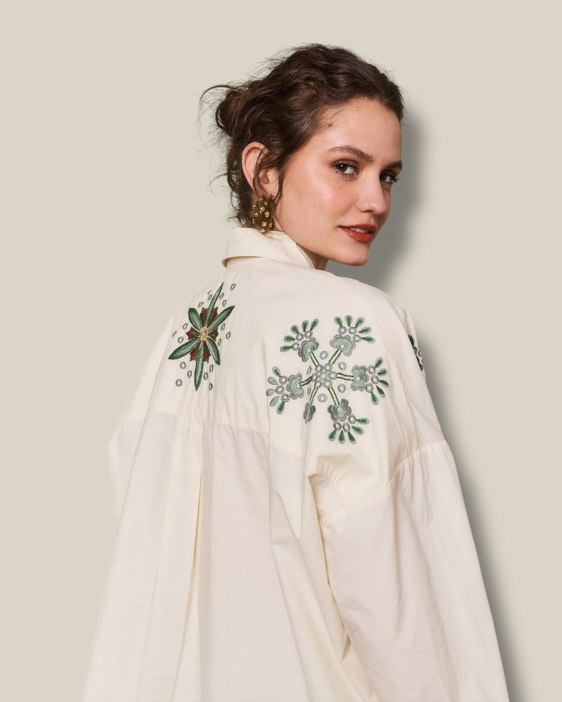 ecru-dames-tuniek-met-broderie-anglaise-kraag-lange-mouwen-prune-van-stella-forest-she-stories-gwen