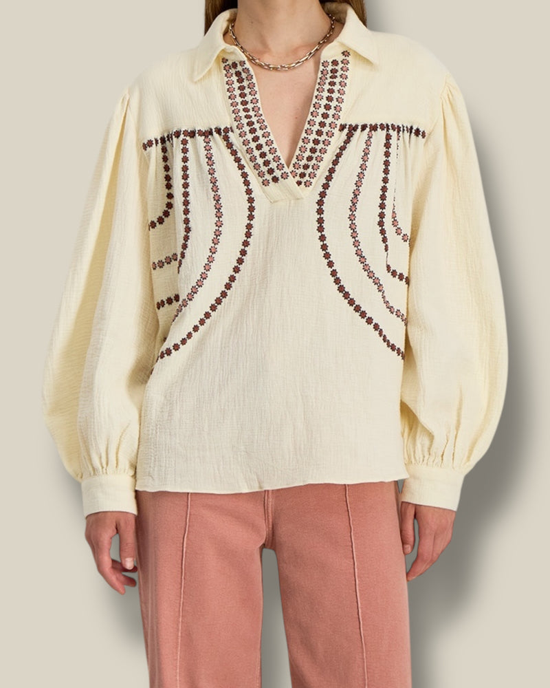 chalk-dames-blouse-tuniek-met-bloemenborduursels-kraag-ballonmouwen-lois-van-stella-forest-she-stories-gwen