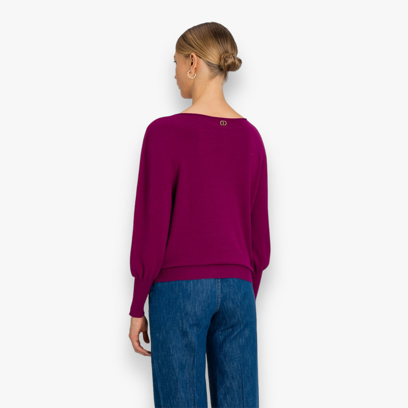 red-plum-dames-knit-jumper-met-boothals-lange-ballonmouwen-van-twinset-milano-she-stories-gwen