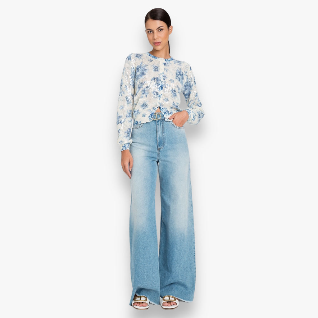 denim-blauwe-dames-jeans-broek-met-wijde-pijpen-hoge-taille-ceintuur-van-twinset-milano-she-stories-gwen