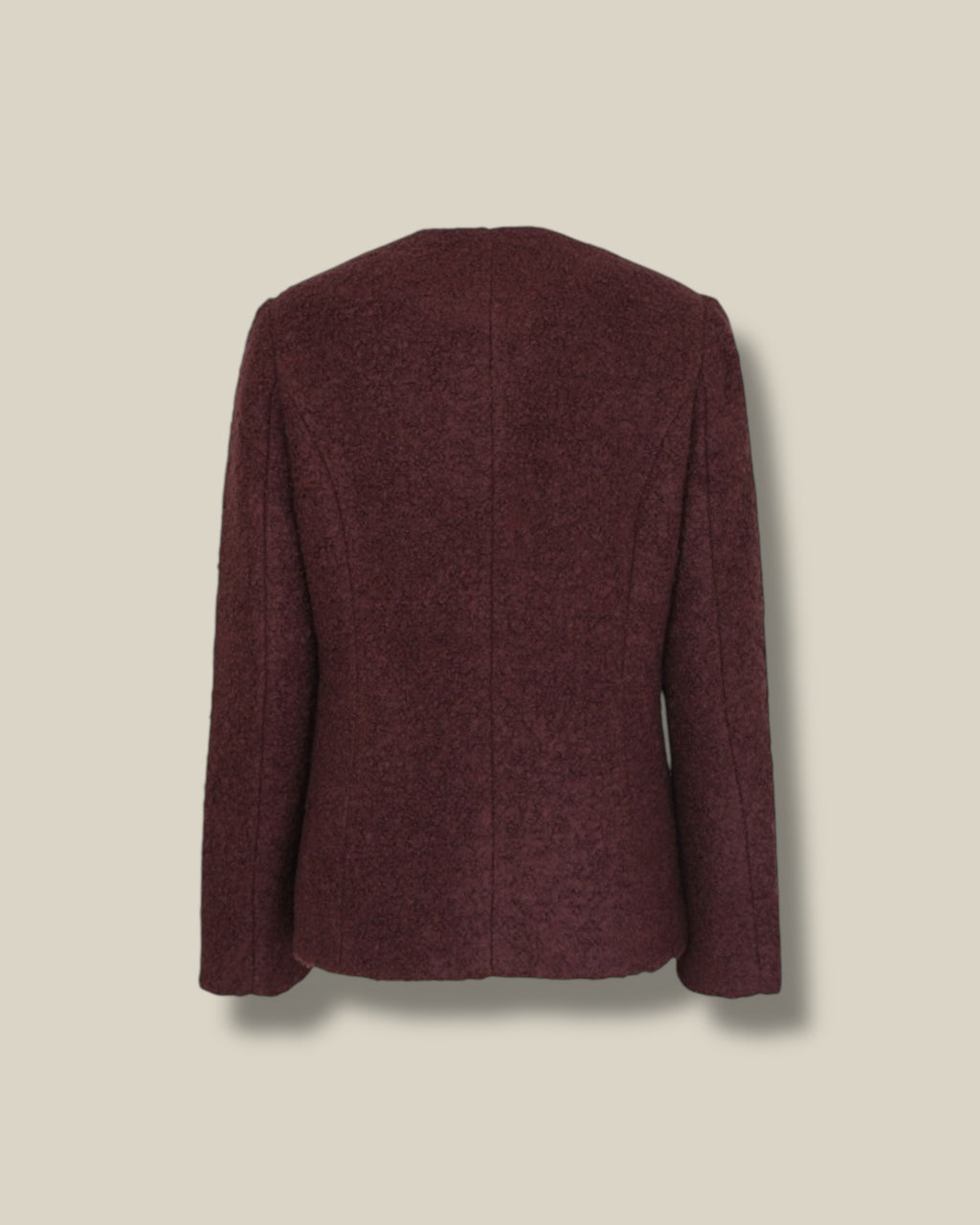 bordeaux-rode-dames-jacket-met-ronde-hals-lange-mouwen-krullend-wol-verona-van-berenice-she-stories-gwen