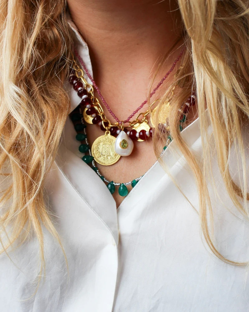 She Stories I am Jai delicate necklace featuring small pink tourmaline gemstones on an 18k gold-plated brass chain.