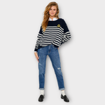 blauwe-dames-jeans-broek-normale-taille-boyfriend-fit-tara-van-five-paris-she-stories-gwen