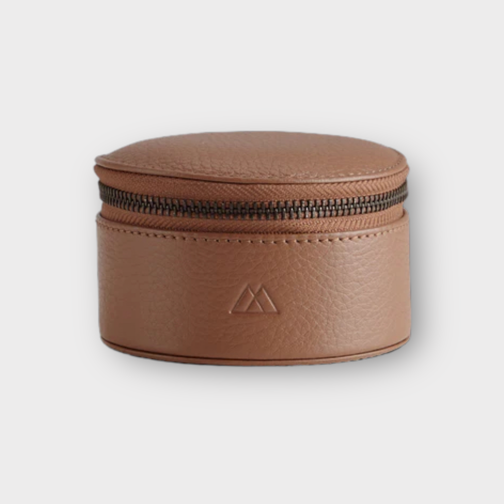 hazel-bruine-dames-jewelry-box-grain-large-leer-lovambg-markberg-she-stories-gwen