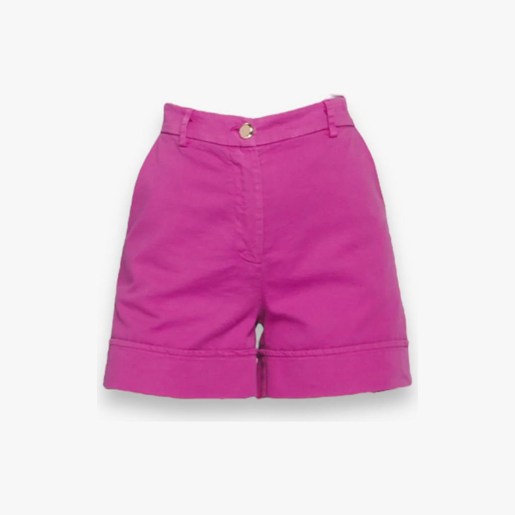 paarse-viola-dames-short-korte-broek-met-omslag-zakken-riemlussen-van-silvian-heach-she-stories-gwen